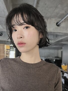 ナヌーク ダイカンヤマ(nanuk daikanyama) タイトボブウェーブパーマ