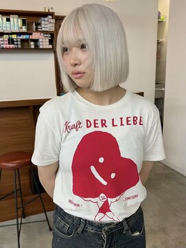 リヴ オオサカ(LIV OSAKA) ホワイトカラー/ハイトーン/トリプルカラー【梅田】