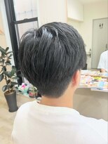 モアニ(MOANI)&nbsp;センターパート×ツーブロック