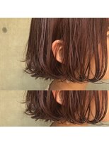 ビビト(bibito) bibito ピンクベージュな切りっぱなしパーマボブ