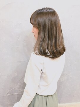 ラヴリア クルメ(LOVERIA KURUME) ≪LOVERIA KURUME/久留米≫透明感アッシュベージュ