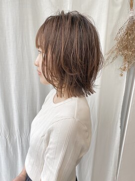 ツイギー 歩行町店(TWiGGY) 【レイヤーボブ×プラチナベージュ】