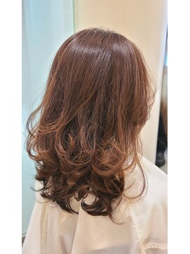 クーラ(Cura) 【リアルパーマ】デジタルパーマでコテ巻きっぽく仕上げる！