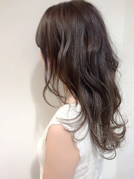 エヌプラス(N+) 黒髪グラデヘアーオリーブグレー小顔に見せるヘアココアベージュ