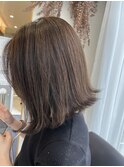マットブラウンで切りっぱなし外ハネボブ