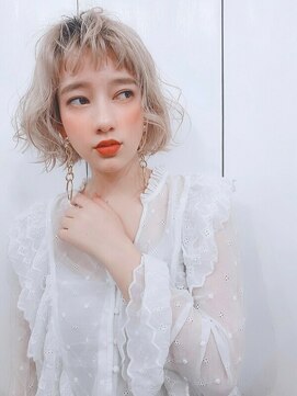 エムスラッシュ たまプラーザ(M.SLASH) ■無造作ウルフミニボブホワイトカラーM.SLASHたまプラーザ6-7★