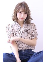 オーロ(ORO)&nbsp;20代30代40代50代ミルキーベージュ前髪ありミディアム