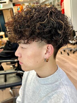 グッドタイムエフティフィフス 横浜西口(GoodTimes ft.fifth) ツイストスパイラルパーマ波巻きスパイラルパーマツーブロッ