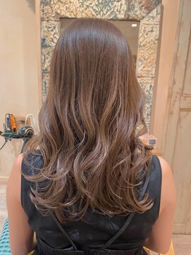 ハイル(Heil) レイヤーロング20代30代40代グレージュカラーグレージュアッシュ