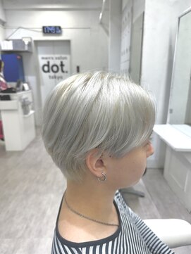 メンズ サロン ドット トウキョウ 町田店(men's salon dot. tokyo) センターパート×ホワイトカラー