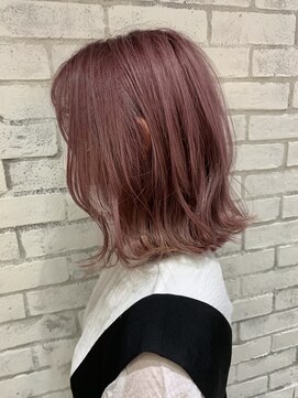 フェリア 渋谷(Feria) 春のピンクベージュ