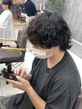 アロー 船橋店(AROH) MEN’S HAIR/サーフカール/刈り上げセンターパート/船橋