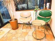 花や雑貨に囲まれた癒しの空間