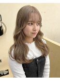 【snuw_ayano】ミルクティーベージュ/韓国風巻き/ホワイトカラー