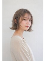 ベルス(bellus)&nbsp;外ハネタッセルボブ×グレーベージュ　20代　30代