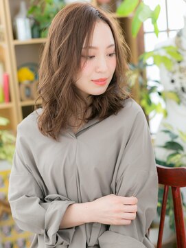 カバーヘア イヴ 戸頭店(COVER HAIR EVE) *EVE戸頭*センターパートの大人・抜け感ミディa