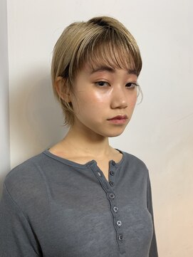 ラグゼ(Luxe) 大人可愛いハイトーンショート【Luxe井上彩】