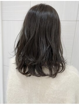 レ セゾン(Les Saisons) 【MASSATOI PARI 成田佑弥】大人かわいい透明感ダークショコラ