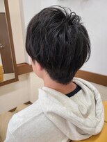 クルクルエム(KuruKuruM) 黒髪シンプルスタイル