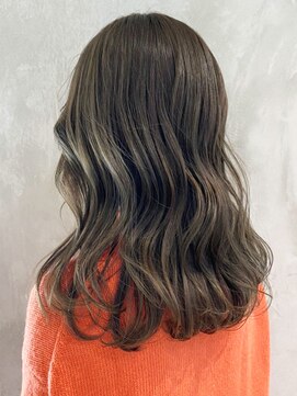 アイティーバイアルバム 下北沢店(IT by ALBUM) ブリーチなしカラーオリーブ_ベビーバングボブルフ_ba372531