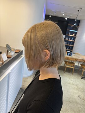 ワン 茅ヶ崎(ONE002) ホワイトベージュボブ