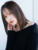 レノラ 本町(LENORA) ◯オリーブベージュウェットヘアぱっつん前髪シンプルストレート