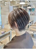 20代30代40代前下がりストレート小顔補正立体カット
