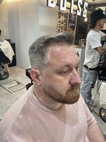 フランクスバーバーリザーブ 人形町店(FRANK’S BARBER RESERVE) サイドパートスタイル