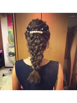 ヨシユキ(YOSIYUKI) お呼ばれヘア