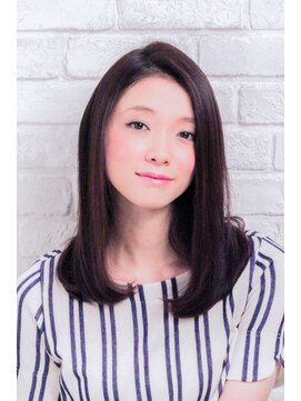 美容室 アモール(amor) 前髪なし　切りっぱなしワンレン 鎖骨でおさまる黒髮ヘア