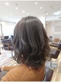 セミロング×アッシュグレー