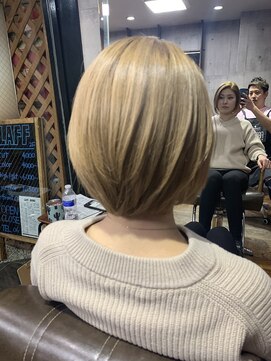 ラフ 難波店(LAFF) #黒髪#ボブルフ#ネビージュ#小顔#ワンレン