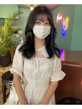 スリー(three) シースルーバング　レイヤーカット