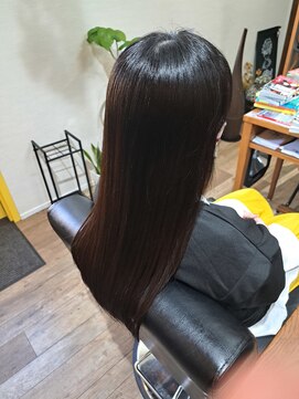 ピープス(PEEPS) 黒髪ストレートロング