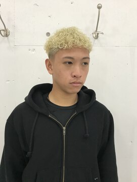 ウェルネス(Wellness) ブリーチプードルパーマ