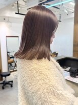 ロマリア(Lomalia)&nbsp;乾かすだけでキマる髪/馴染むハイトーンラベンダーグレージュ