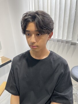 アリーズ シブヤ(ALLYS shibuya) 毛流れセンターパート