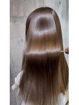 シェノン 近鉄奈良店(CHAINON)&nbsp;縮毛矯正後の髪の毛はこうなっていますか？　僕がするとなります