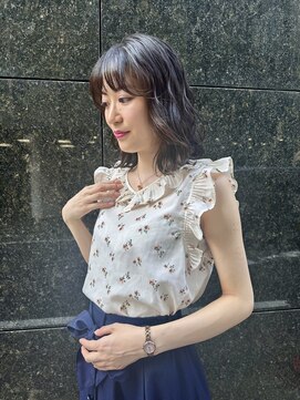 トンプソン(THOMPSON) 波巻きくびれミディアム