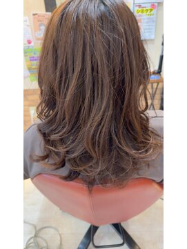 ヘアスタジオブービー 華やかセミディ