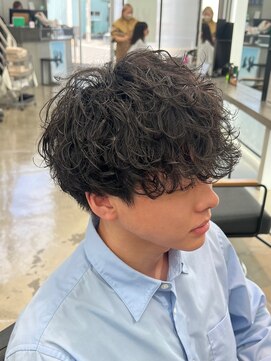 ブランコトレス 鏡島(BLANCO tres) シャドウパーマ/メンズパーマ/ツイストスパイラル/ツーブロック