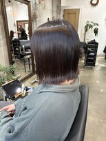 ヴィップルーム(viproom)&nbsp;ピンクベージュレイヤーボブニュアンスカラー外ハネボブショート