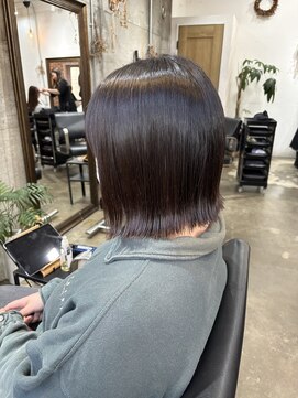 ヴィップルーム(viproom) ピンクベージュレイヤーボブニュアンスカラー外ハネボブショート