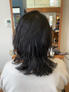 シャンパトラ(SCHON PATRA) パーマ風くびれヘア