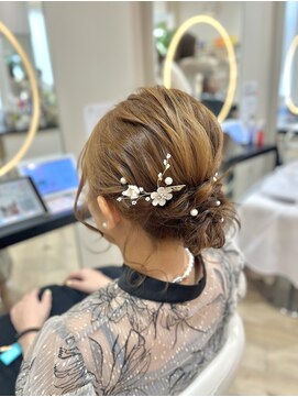 アーチバイケンジ(arch by kenje) シニヨンアレンジ お呼ばれヘア 結婚式ヘアセット 平塚