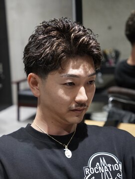 メッツ 原宿(METS) MEN'S/アップバングショート×ワンカールパーマ/フェード