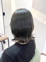 シンシア(CYNTHiA) オリーブグレージュ 外ハネボブ