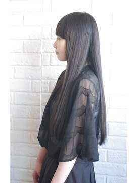 エヌティ ヘア ガレージ(nt.hair garage) サラツヤストレート