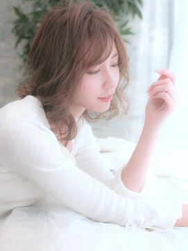 ラ ブレス 天王寺(LaBless) アッシュカラーが人気のくびれセミディー(天王寺)