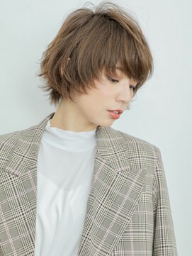 ブティック(boutique) “ちょっぴりハンサム”が気分。大人女子向け「マニッシュヘア」